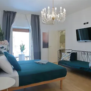  Vendégház Savoia International_lt_bari Stazione