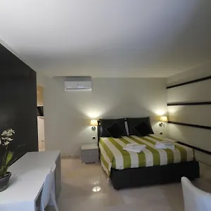 Gatto Bianco House B&B